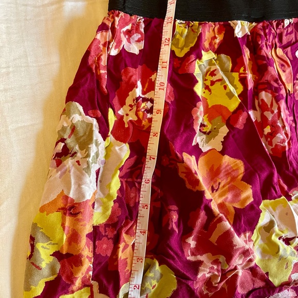 SO Multi Color Floral Elastic Waistband size Large Mini Skirt 100% Cotton - Picture 6 of 8